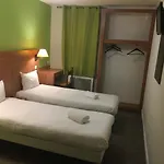 Glisy Hotel