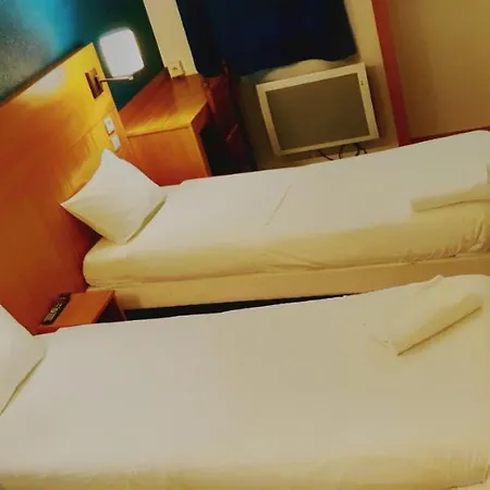 Glisy Hotel Hotell