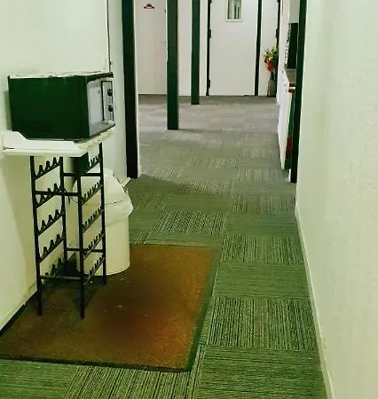 Glisy Hotel *