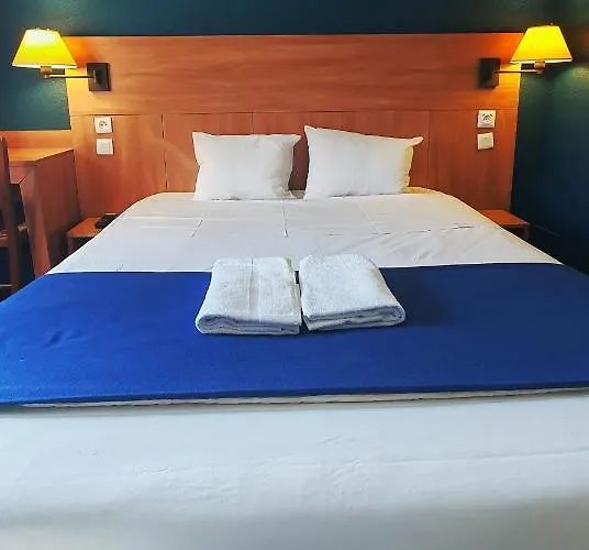 Glisy Hotel Отель Глизи