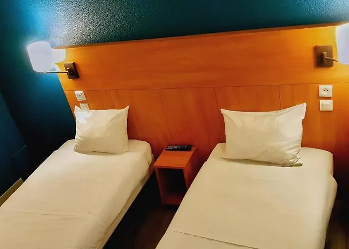 Glisy Hotel Глизи