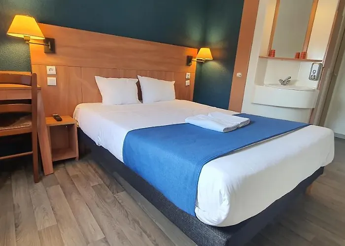 Glisy Hotel Отель