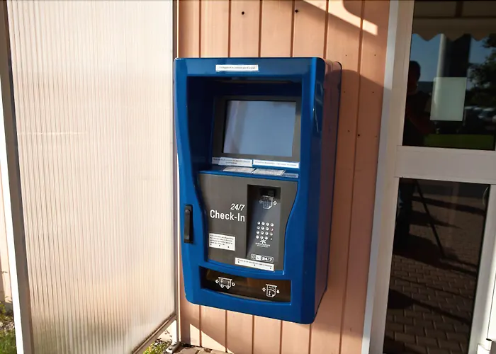 Glisy Hotel Глизи