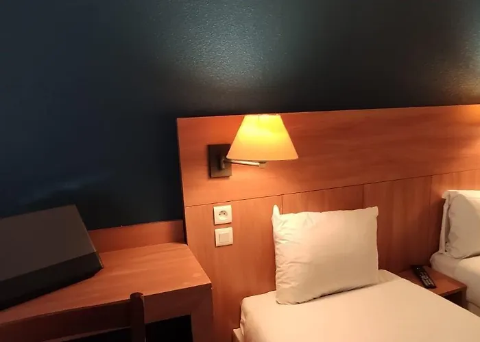 Glisy Hotel Глизи